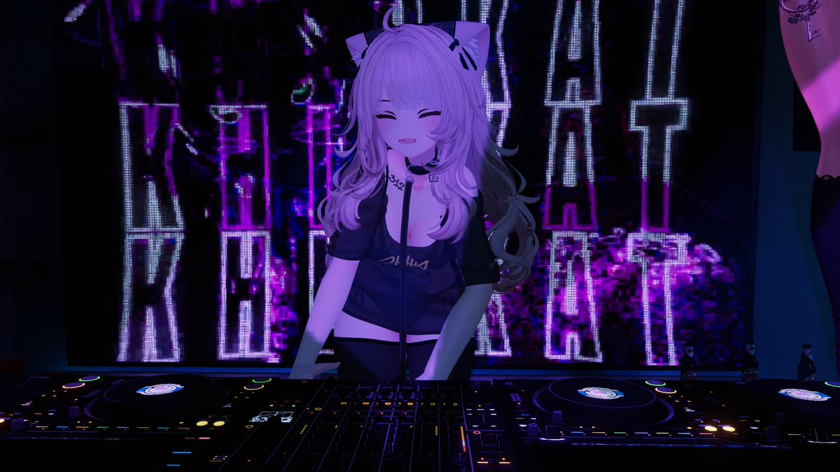 TheBloodSeraph's tweet photo. Last night was so good @Khlokatt your set had me going absolutely feral 🙌

#vrc #rave #edm #dance #music #dj #turntable #vrccommunity #danceparty #vrchat https://t.co/kAeUREfUhK