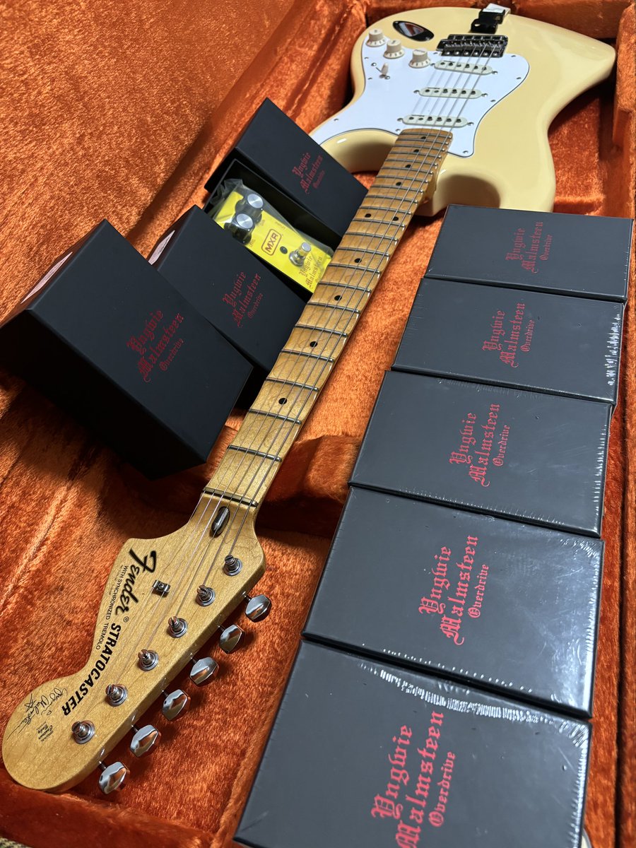 DODYJM308's tweet image. Yngwie Malmsteen MXR YJM308 #yngwiemalmsteen #yngwie #fender #mxr @OfficialYJM