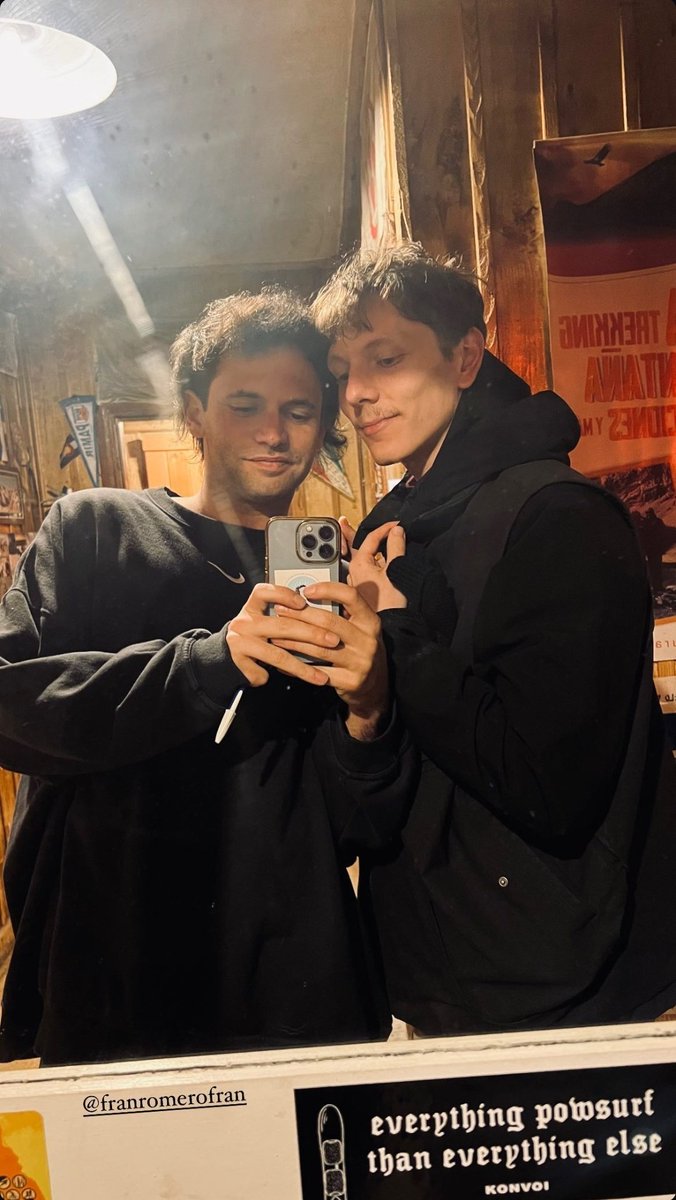 choriarchive's tweet photo. Feliz cumpleaños @/chorisegura ✨️
#ChoriSeguraBDAY https://t.co/mlA2l6qPbo