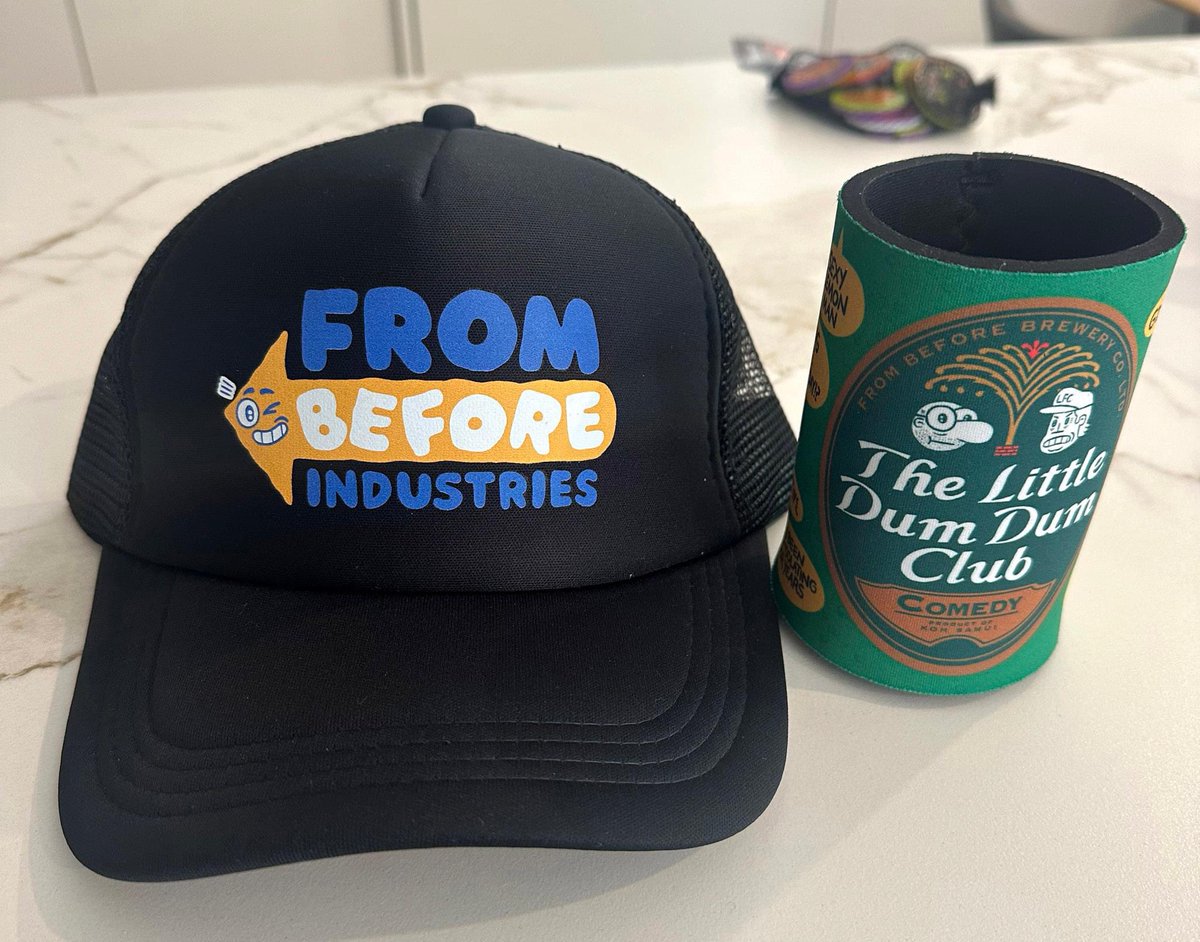 OK, so, the last of the stubby holders are nearly gone. 
Cos we've only got limited supplies left, you can only get one if you bundle it with a hat or a shirt.
Get in quick for the last of them before the Comedy Smithsonian grab them all!

littledumdumclub.bigcartel.com