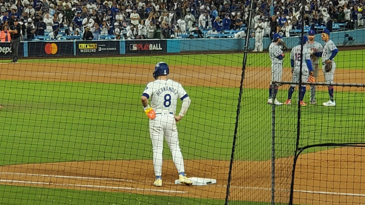 Militant Angeleno tweet media