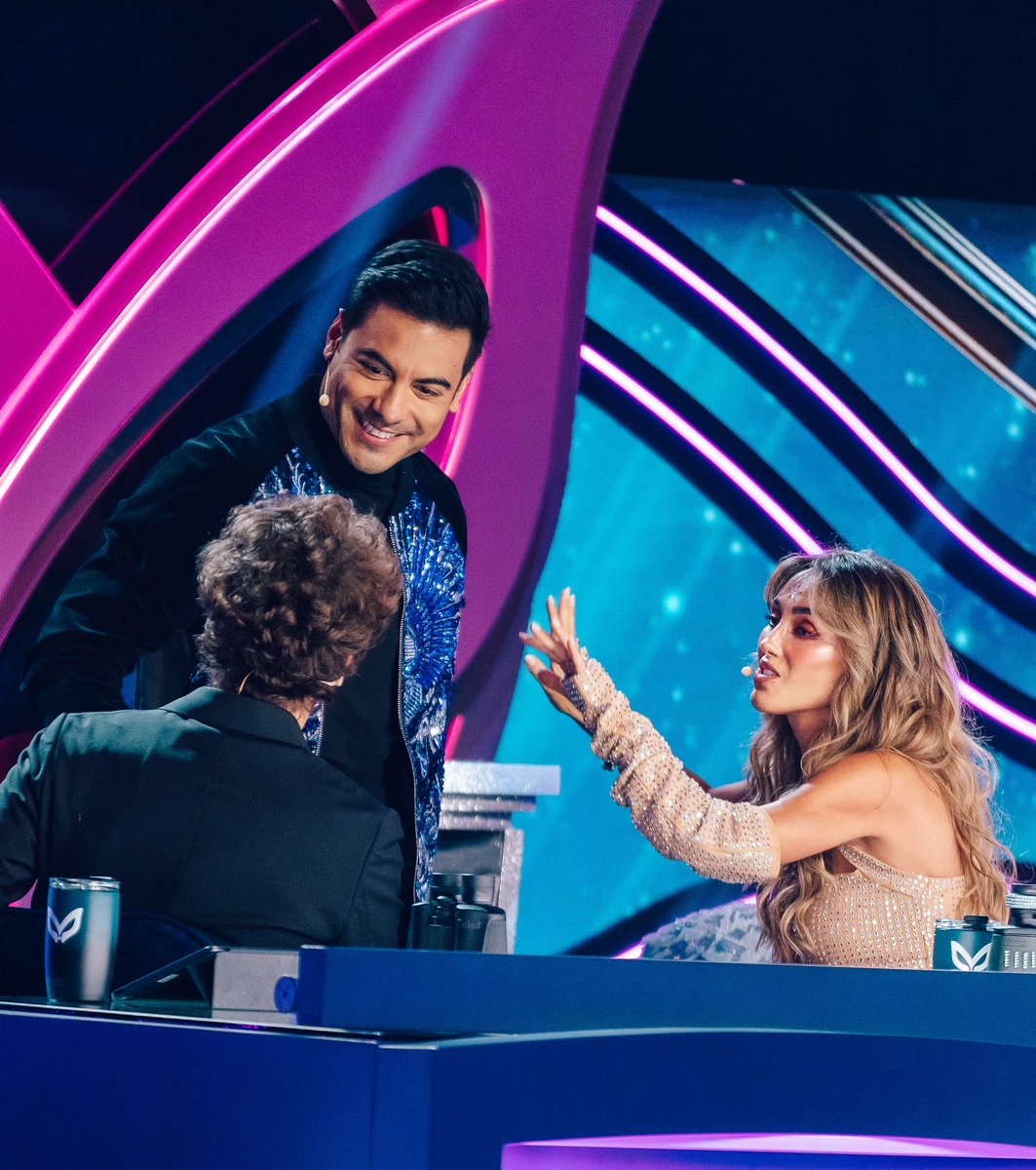 AnahiBrasil's tweet photo. 📸 • Novos registros de @Anahi durante o primeiro programa da temporada de @eslamascara. https://t.co/1SbRFStoH3
