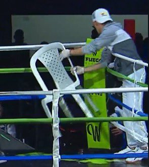 LarryCabirria's tweet image. Nada que criticar al evento más que los propios problemas de la plataforma, pero aquí si mi cagué de risa JAJAJAJAJAJSJSJAJS