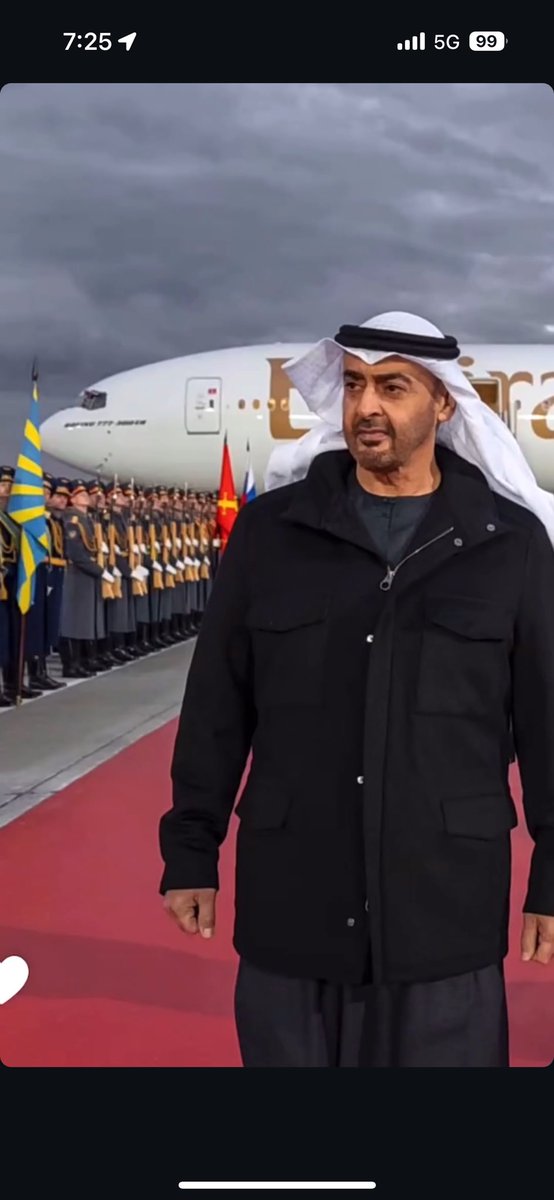 الواحد ينش مفتخر انه تحت حكم وزعامة هالشيخ الفلاحي ♥️🇦🇪
ويصبح ويمسي وهو يشكر ربه على هالنعمة العظيمة 
#محمد_بن_زايد ♥️