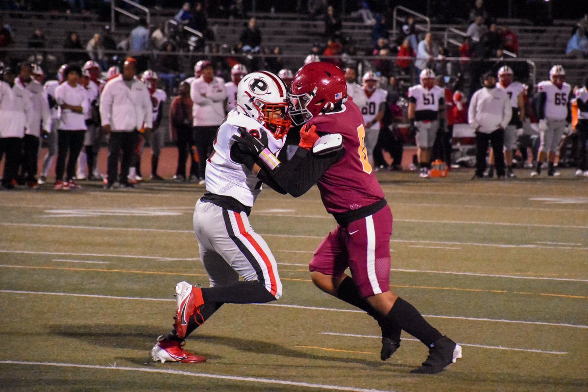 ArcadiaUnified's tweet image. Arcadia High’s Varsity Football team put up a hard-fought game against Pasadena High, ultimately falling short with a score of 36-14 in favor of Pasadena. Be sure to support the team in its final home game against our rivals, Crescenta Valley on Nov. 1! #ApacheStrong