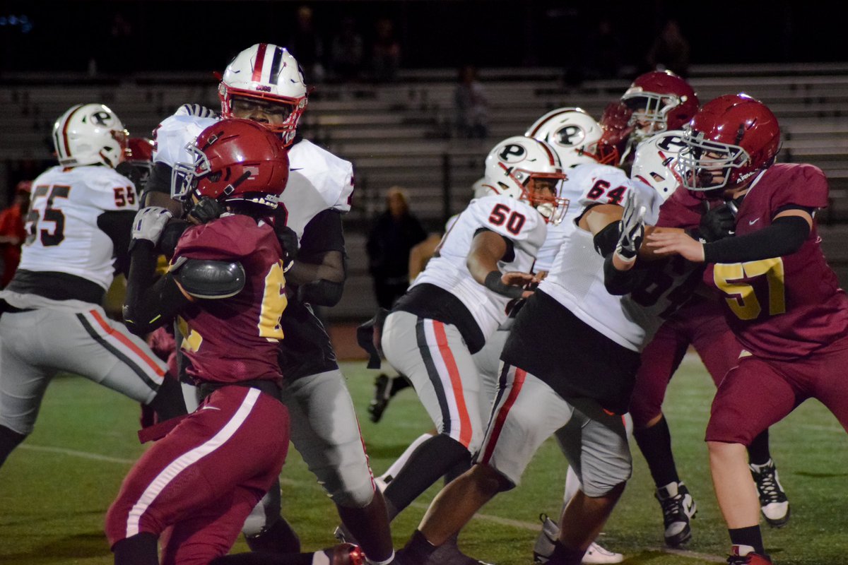 ArcadiaUnified's tweet image. Arcadia High’s Varsity Football team put up a hard-fought game against Pasadena High, ultimately falling short with a score of 36-14 in favor of Pasadena. Be sure to support the team in its final home game against our rivals, Crescenta Valley on Nov. 1! #ApacheStrong