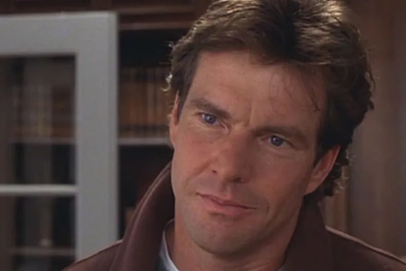 mxrivi's tweet photo. La peor parte de la sustancia fue caer en cuenta de que era el mismísimo Dennis Quaid del cual me enamoré a los 13 años y ahora se ve así https://t.co/tkNQKf0yiR