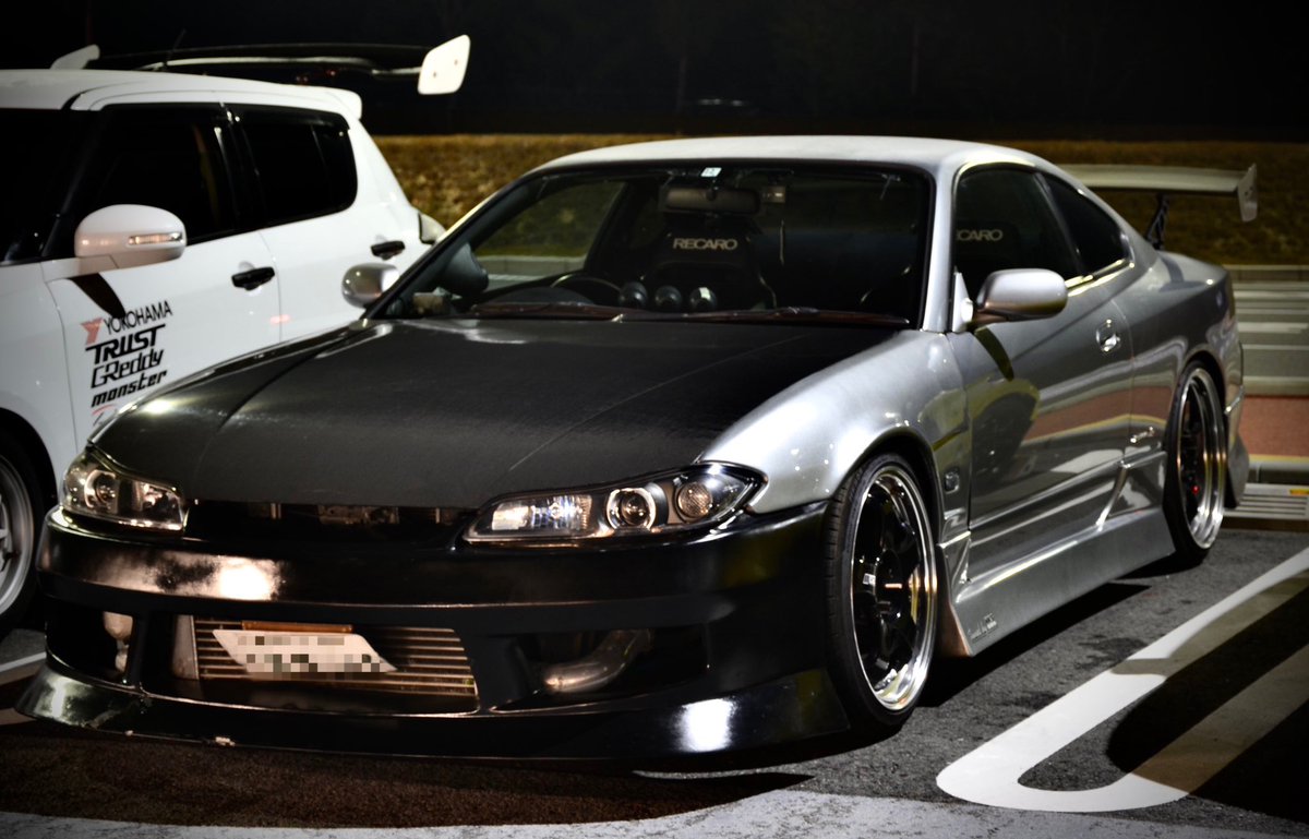SenaShiho114's tweet photo. 【固定ツイート】
住み 広島
性別 男
趣味 車、ドライブ、釣り
福山でS15シルビア、HE21Sラパン乗ってます!!
気軽に声かけてください😆
#S15 #シルビア #specR #HE21S #ラパン #ラパンSS
#車好きと繋がりたい #日産 #スズキ #固定ツイート #シルビア乗り #ラパン乗り https://t.co/DEW6EgvswT