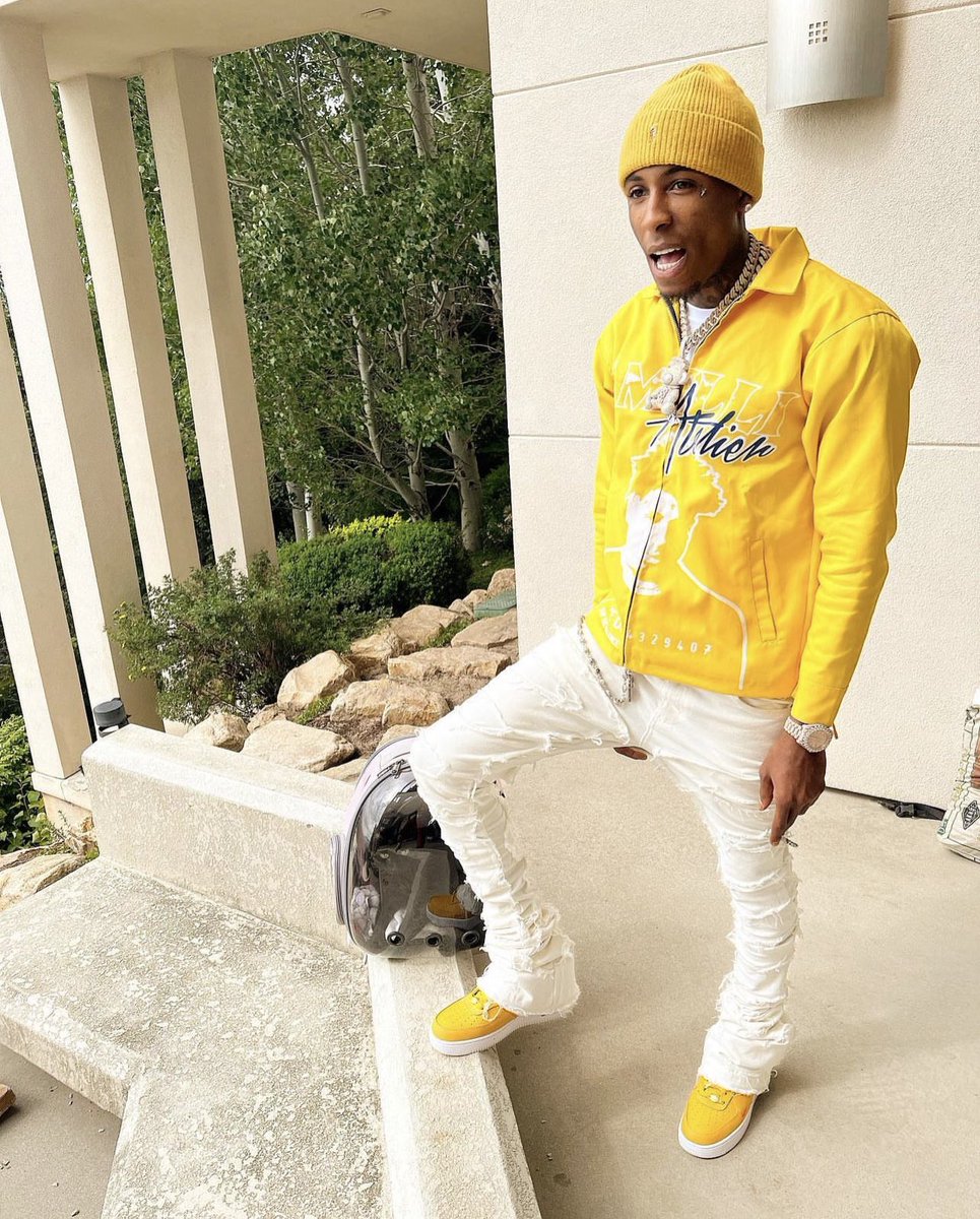 emo_rovkstar's tweet photo. happy birthday trell๐๐
#freekentrell๐ https://t.co/MeKPiYK3HL