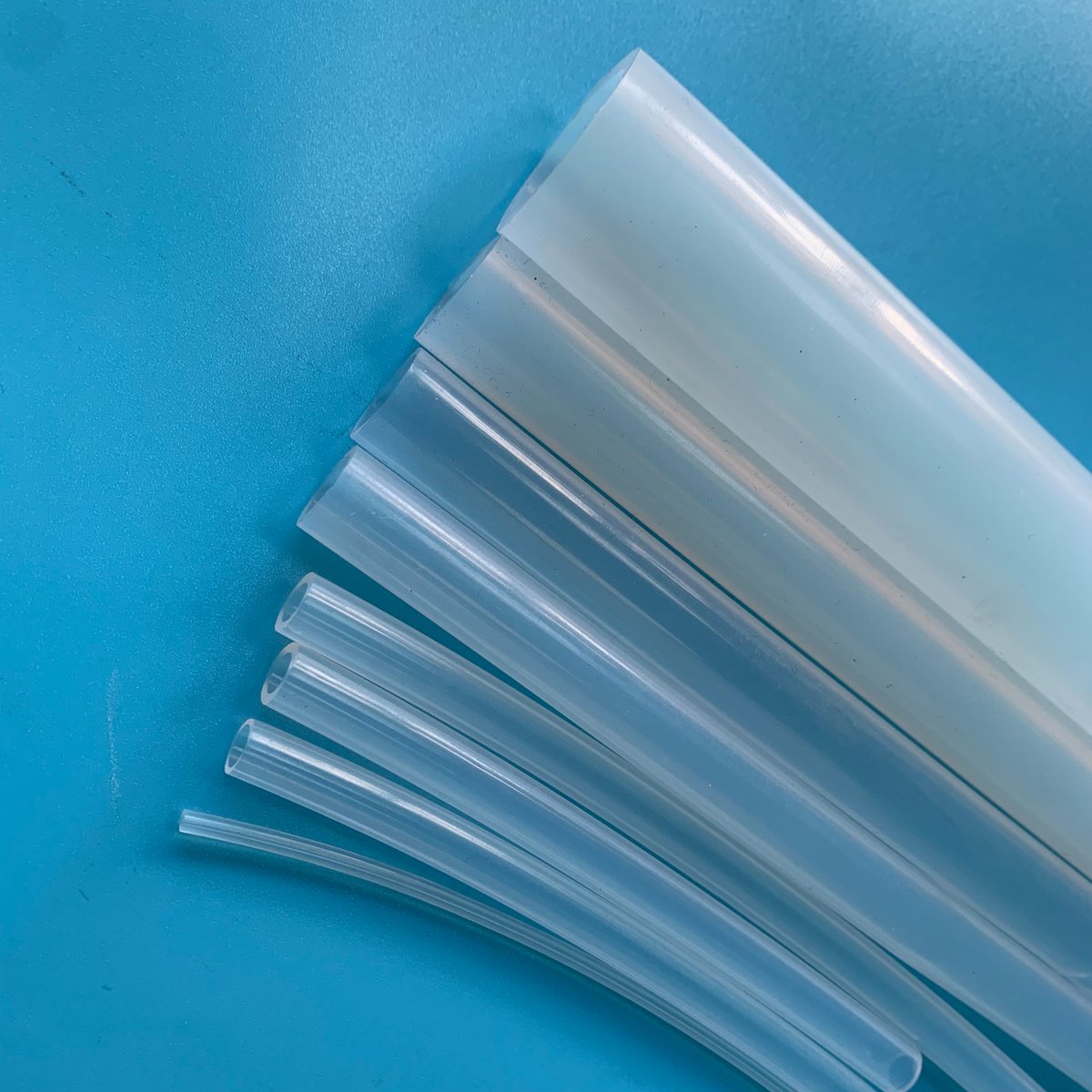FionaLee57781's tweet photo. High-purity PFA tubing is primarily used in applications with stringent purity requirements, such as semiconductor manufacturing, biopharmaceuticals, and food-grade processes. 

#PFAtubing #highpurityPFAtubing
#laboratoryequipment #Industrial  #biopharmaceuticals #foodsafety https://t.co/uPJGDeYlqF