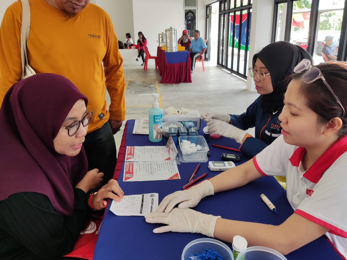 kpmcp's tweet photo. Program Jejak Kemiskinan Zakat x MBSJ x KPMC @ Putra Heights🩺🥰 
#kpmcpuchongspecialistcentre #FreeHealthScreenings
#health https://t.co/BJqsbXsWiQ