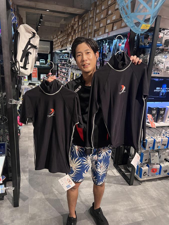 mic21_cs's tweet image. 寒い日のダイビングでもシャークスキンがあれば安心❤
１枚でも着れてウェットスーツやドライスーツの中にも着られる便利で頼もしいインナー～！
一年を通して使用できます♪
blog.mic21.com/blog/show/blog…
blog.mic21.com/blog/show/blog…
#mic21 #ダイビング #SHARKSKIN #インナー #防寒 #保温 #チタン #速乾性