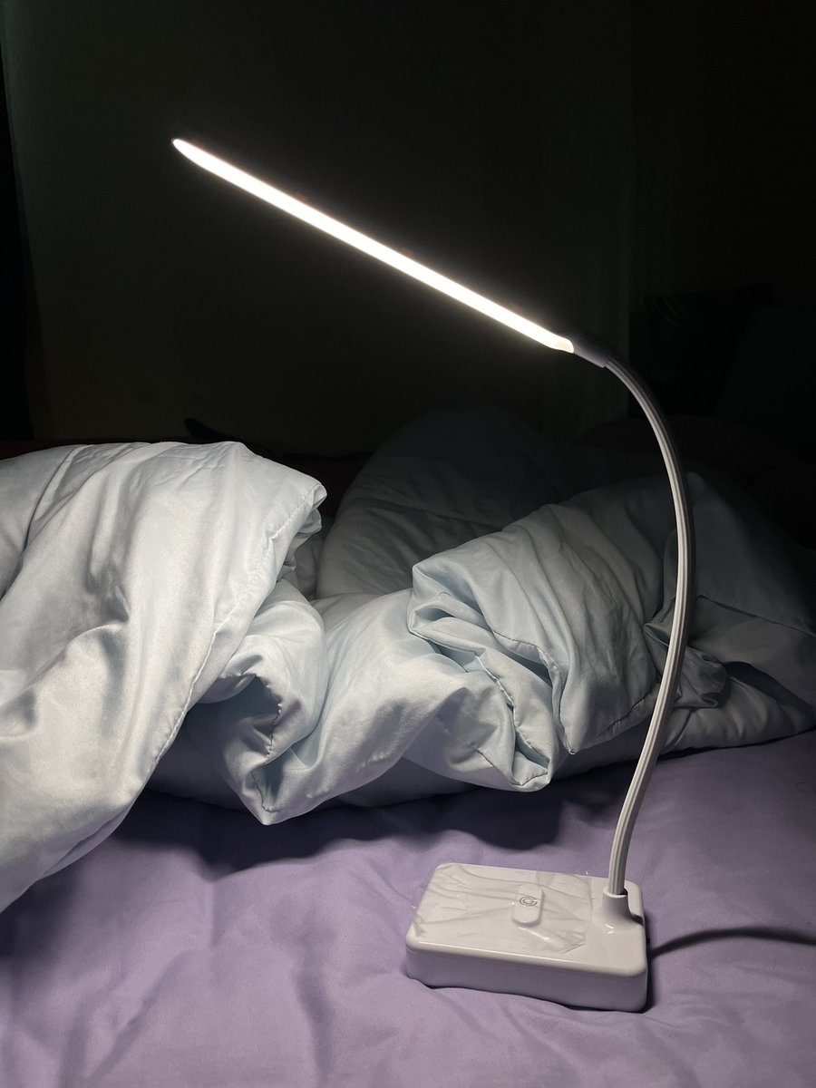 Jkx9zz's tweet photo. ￼อันนี้จึ้งจริงโคมไฟตั้งโต๊ะ โคมไฟอ่านหนังสือ LED ไฟมินิมอล มีแบตเตอรี่ในตัว ปรับแสงได้3สี รี่แสงได้ ส่วนตัวใช้จริง สว่างมาก

Sp: https://t.co/lj8pDAL51L

#ของใช้เด็กหอ #เด็กหอ #รีวิวของใช้ในหอ https://t.co/TSkWT48jec