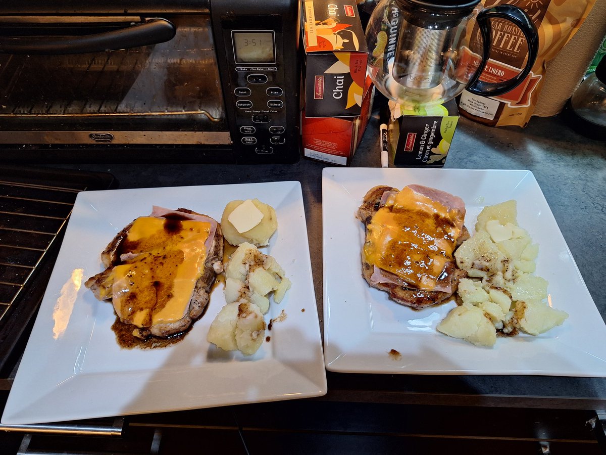 I feel pregnant now, maybe someone's load finally stayed in 🤔
Or maybe it was the food I had today

One at the restaurant, later tonight I felt like husbanding and putting together a more elaborate meal than pasta xD