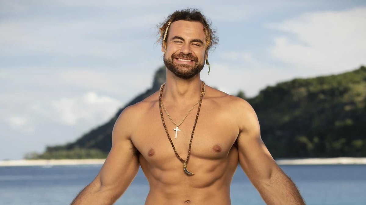 bodycrave's tweet photo. can we bring back eye candy on survivor like him https://t.co/JhCUTuHd3k