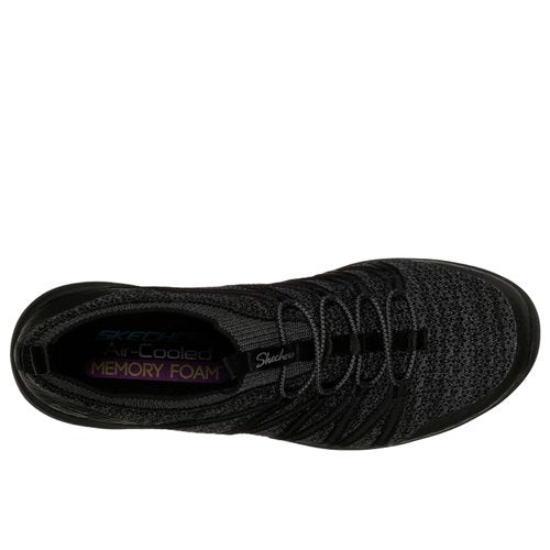 حذاء سكيتشرز آريا نسائي اسود 
ر.س217.35 

 bit.ly/3nNa4xm 

##سكيتشرز