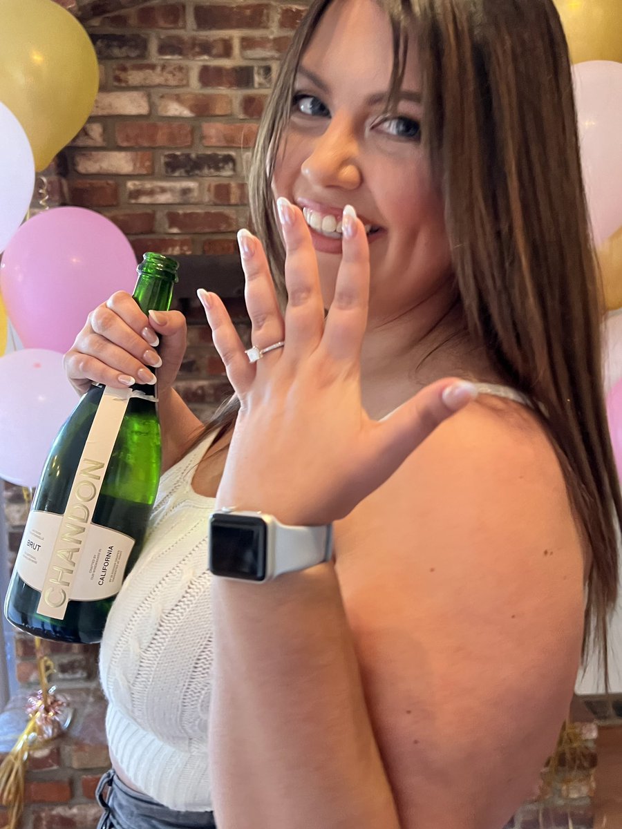 Gabby_Doebele's tweet photo. Clink clink bitch https://t.co/tEJ8RRTJRA