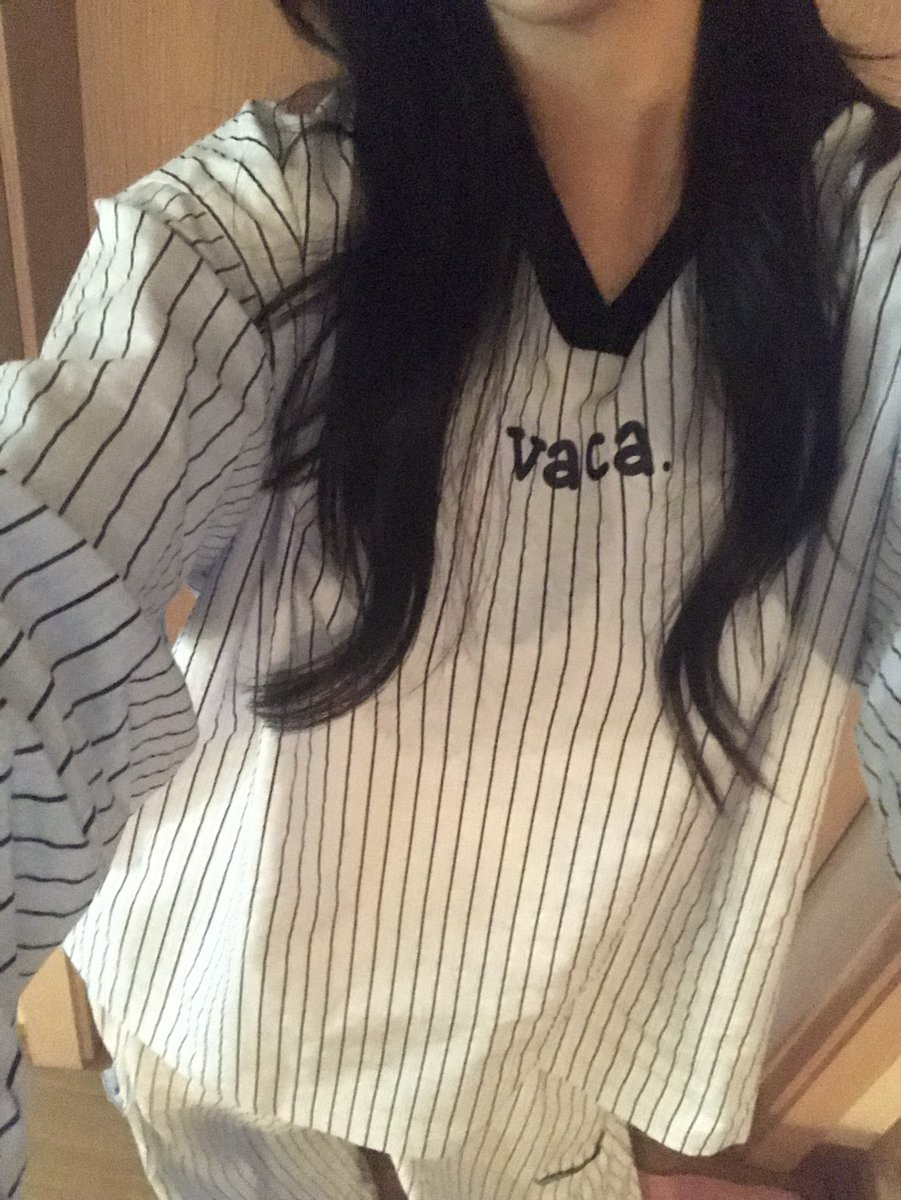 #광고 제가 아직까지두 애용하는 잠옷바지 상의 출시 기념 25% 할인된 가격에 단독으로 구매 가능해요!
이벤트 기간 : 10.21-10.23
재질도 디자인도 너무 이뻐서 여행갈때도 자주 챙겨갔던 Vaca 잠옷 !! 🩵💭
#RT이벤트 
당첨자 발표 : 10.24 (3명 개별 연락)
당첨 선물: 카고 파자마 팬츠(컬러 랜덤)