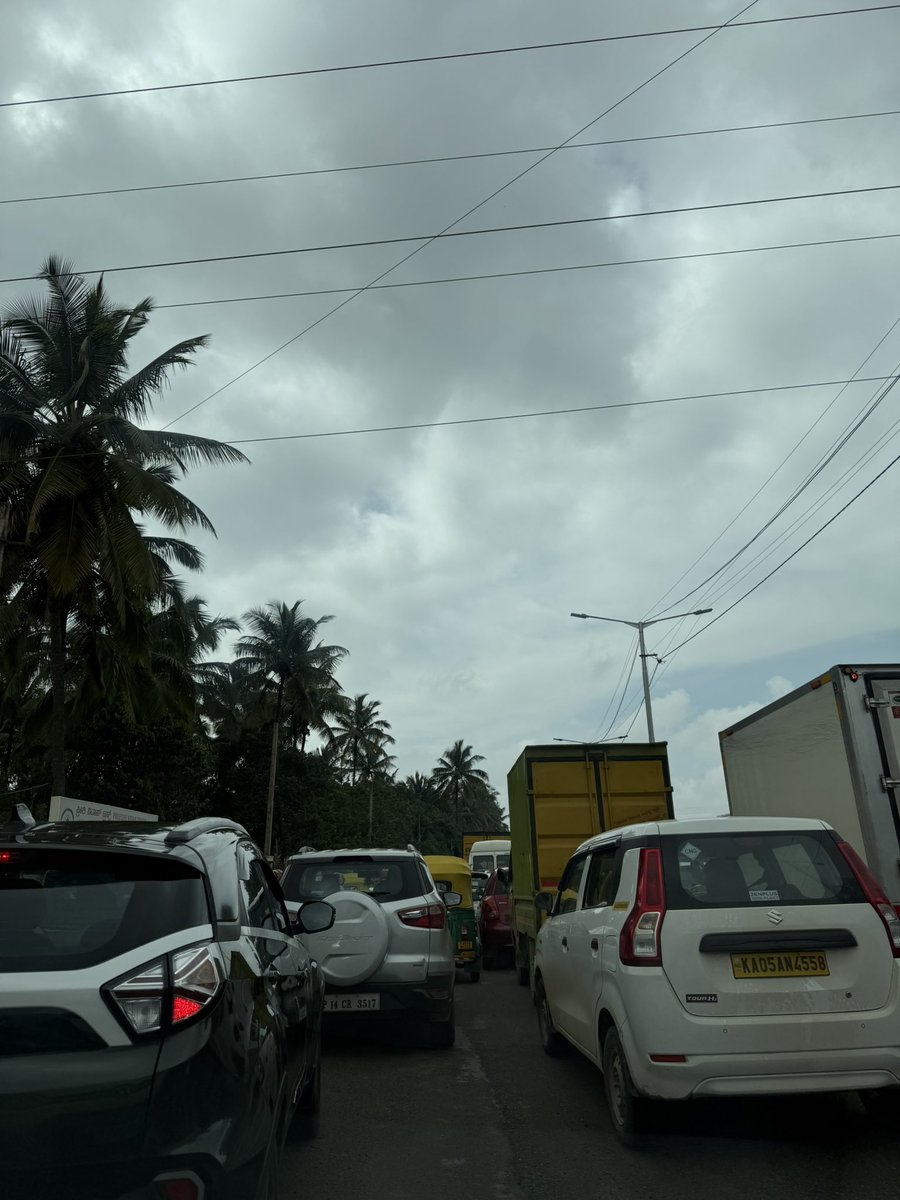 One bad road can cause hours of Traffic ! <a href="/BBMPCOMM/">Maheshwar Rao.M, IAS</a> Wake Up ! The Hennur Kothanur main road is like a crazy frog ride in theme park. It takes 35 mins to cross 1.2 Km @nBangalorepost