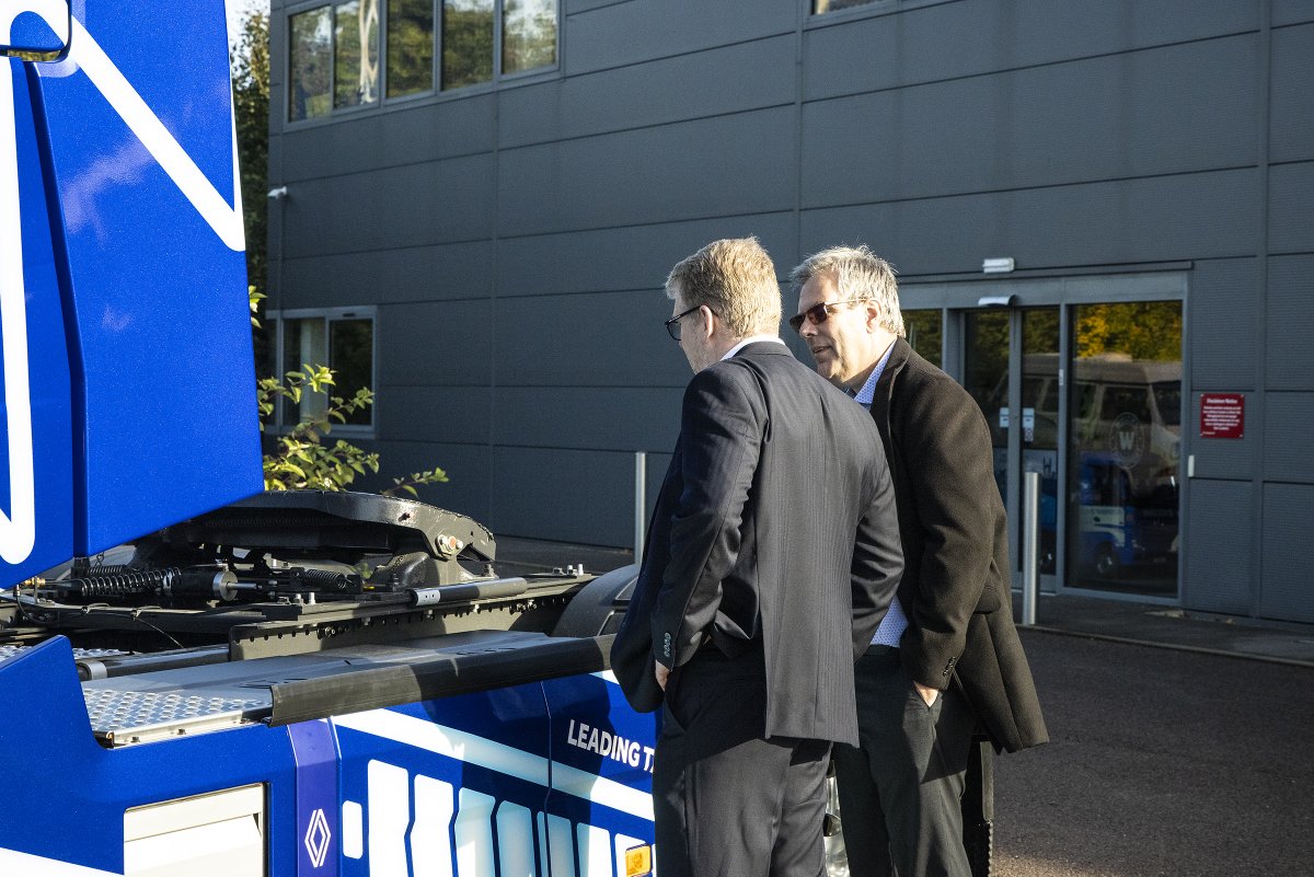Join us for an open afternoon at our Duxford depot to check out the UK’s first-ever 42t Renault E-Tech T electric truck!

📅 23/10, 13:00 - 18:00
📍 Moorfield Rd, Duxford, CB22 4PS

We’ll be talking all things sustainable transport &amp; innovation. Food, drinks &amp; maybe even a ride!