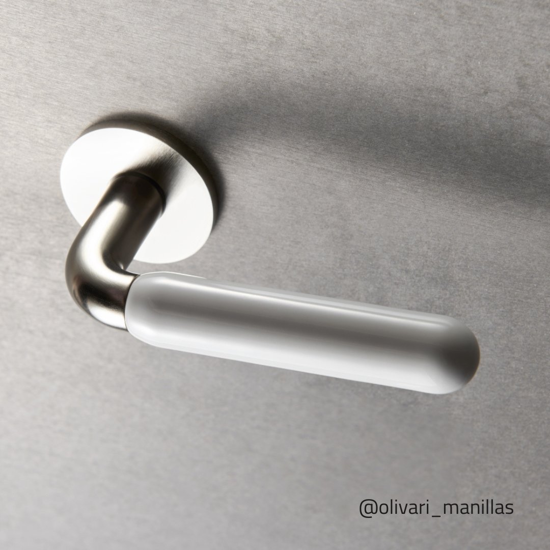 Una perfecta combinación entre la sabiduría arquitectónica que aporta una trayectoria potente y la magia de saber expresarlo a las nuevas generaciones. Así nació LIPSTICK, una de las novedades de OLIVARI, diseño de Studio Piano, dirigido por el Renzo Piano. 😍

<a href="/MENTATOPJosepM/">MENTATOP</a>