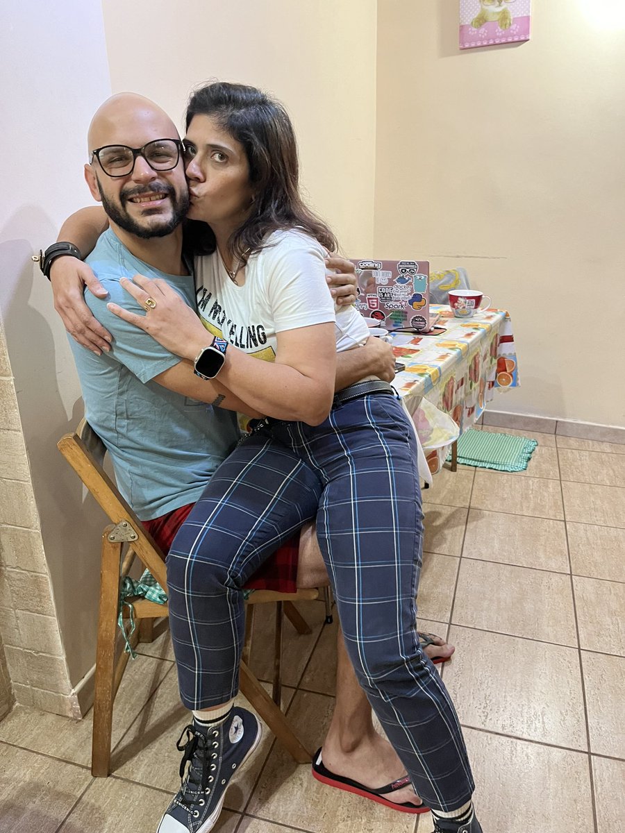 LisrroseM3's tweet photo. A @markoA95🥰 lo amo desde que nació.💗💗💗
Y creció para convertirse en una de mis personas favoritas ever!🥳
Lo admiro y respeto!🤩💪
Que orgullo decir que eres mi baby bro💕💕💕
#Fogivkinesis https://t.co/axbZmuYDkX