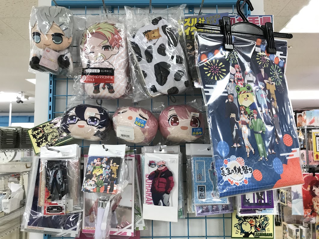 カラフルピーチ』より グッズが入荷しました！🍑 【z】棚にてコーナー