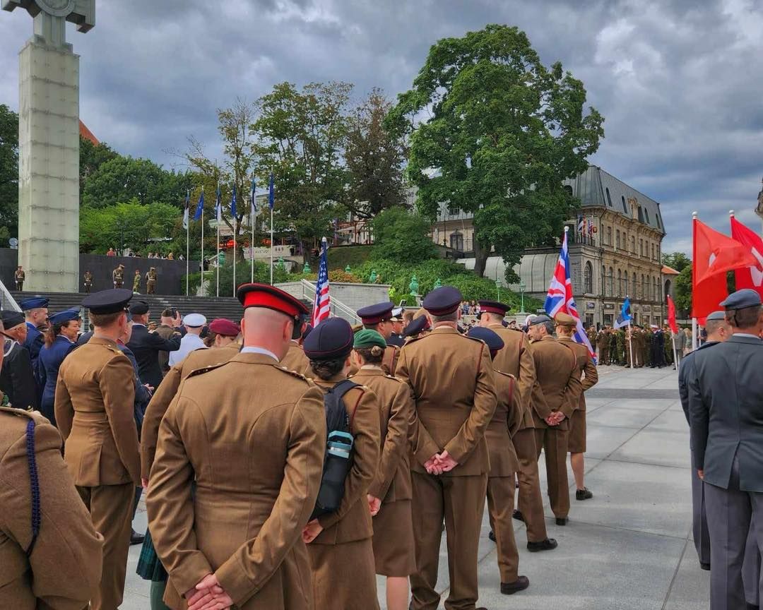 He also presented 215 MMR's work with NHS Fife on high-fidelity simulation training. He plans to share insights in upcoming training. #215mmr #nato #nhsfife #tallinn