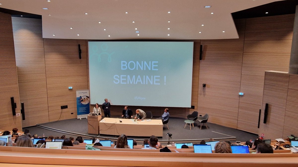 Aujourd'hui <a href="/MaCI_UGA/">Maison de la Création et de l'Innovation (MaCI)</a> s'ouvre la 3e Semaine internationale de la pédagogie du <a href="/PolePegase/">Pégase</a> !
Une semaine pour s'interroger sur les interactions dans la classe, et comment ses interactions sont au service des apprentissages.
🔗bit.ly/3A35q8D