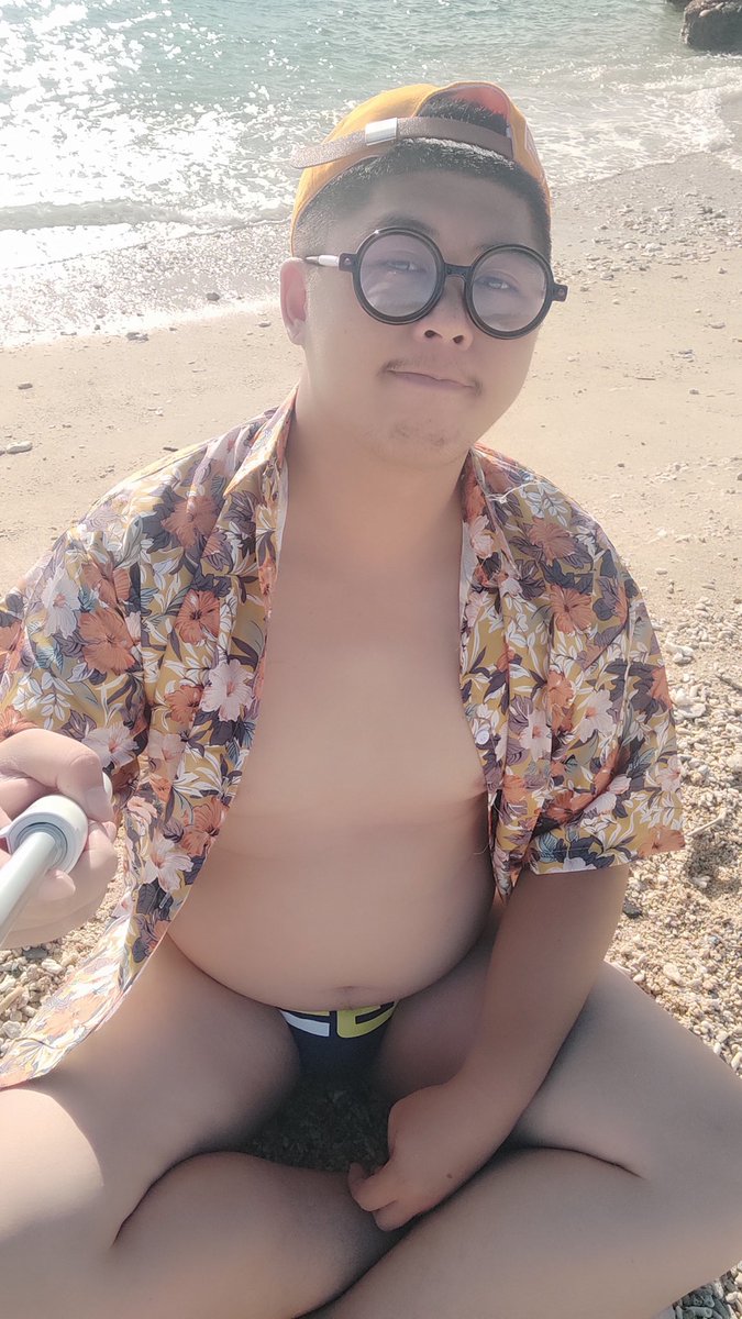kanreiko_LB's tweet photo. 這次去玩水又曬黑曬傷了🌊🌊 https://t.co/qo45QUTvlB