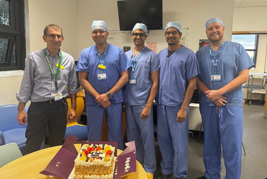 Congratulations to Professor Nikhil Vasdev who recently completed his 1,500th robotic urological surgery 🎉

Professor Vasdev performed his first robotic operation in 2014, and celebrated this milestone a decade later with his team 💙

Thank you Nikhil for all your amazing work!