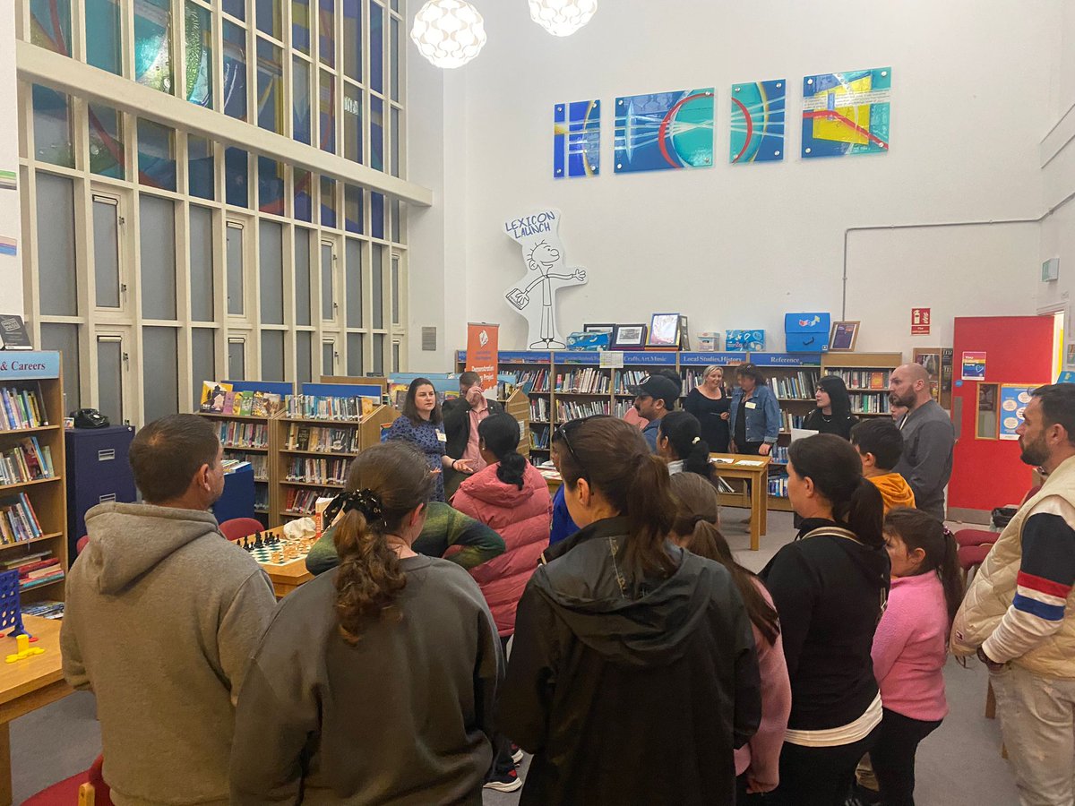 enniscorthyvlib's tweet image. Proud to showcase the library at recent Open Night @EnniscorthyC. Great to inform people about @jcsplibraries &amp;amp; @Oide_JCSP. With assistance of my colleague Ms. Ann Rooney &amp;amp; 6th year student librarian Bartek.

#SchoolLibraries #GreatSchoolLibraries #SchoolLibrariesMatter @SLG_LAI