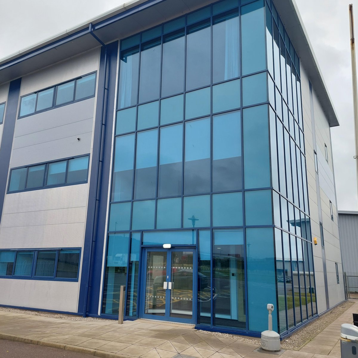 Quantum Flooring (@quantumflooring) on Twitter photo 📣New Project📣
Project: Unit 1 Minto Place
Flooring Contractor: DEESIDE
Distributor: Likewise Floors Scotland
Product: HR2 Stair Nosings quantumprofilesystems.com/quantum-floori…
For stair nosings and entrance matting in the Scotland
✉ colin.dearie@quantumflooring.co.uk
📞 07799 594 584 📣New Project📣
Project: Unit 1 Minto Place
Flooring Contractor: DEESIDE
Distributor: Likewise Floors Scotland
Product: HR2 Stair Nosings quantumprofilesystems.com/quantum-floori…
For stair nosings and entrance matting in the Scotland
✉ colin.dearie@quantumflooring.co.uk
📞 07799 594 584