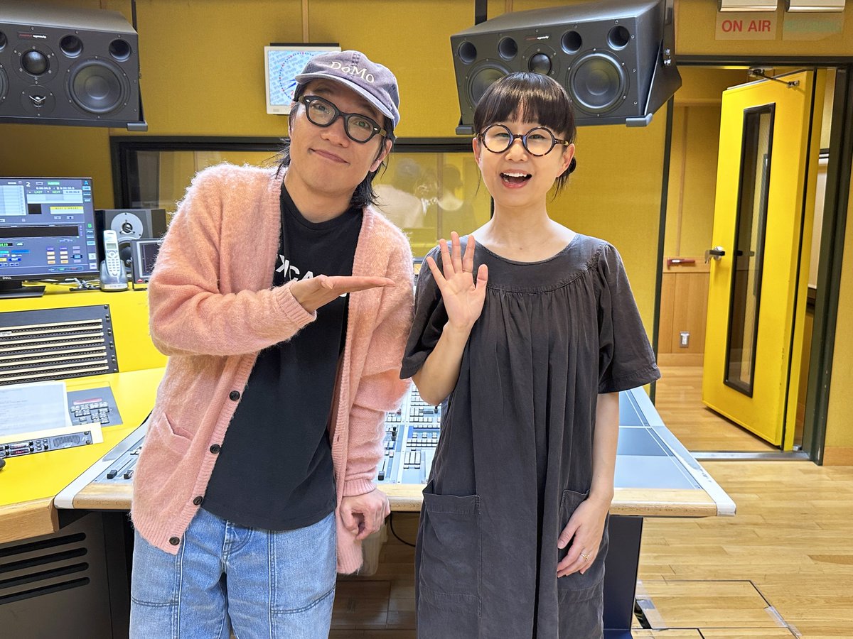 本日の深夜0時からはFM802「MIDNIGHT GARAGE」に出演👓 土井コマキさん