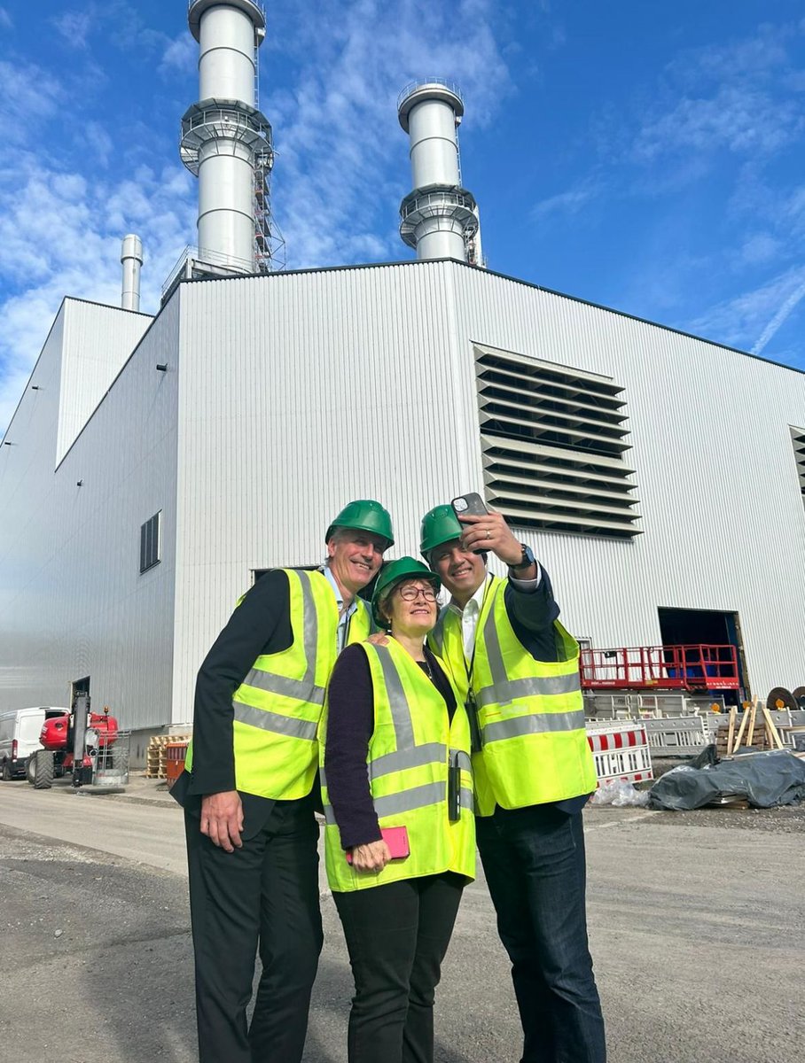 Enjoyed joining <a href="/AnasSarwar/">Anas Sarwar</a> in Germany to visit EnBW, a state-owned energy company investing in the North Sea. Great to discuss how to make Scotland a world-leader in clean energy &amp; learn lessons from their work to ensure GB Energy delivers for people across Scotland and the UK