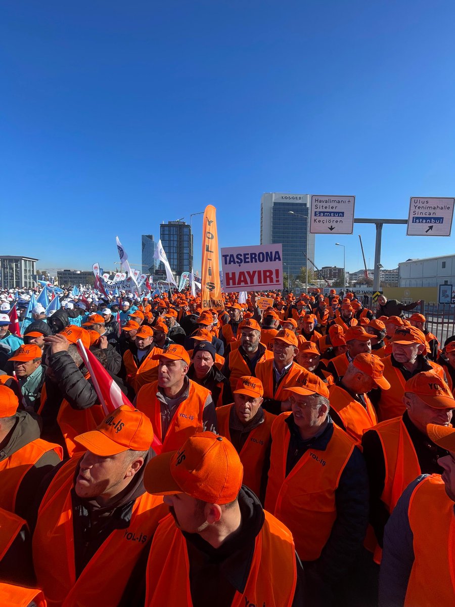 tlnozr44's tweet photo. 🔴HEP BİRLİKTE TEK SES TEK       YÜREK OLARAK‼️

#zordayizgecinemiyoruz

                 DEDİK ‼️
                 👇👇👇👇
                 ÇÜNKÜ‼️
                 👇👇👇👇
    BİZ OLMAYI BAŞARDIK‼️
                         ❤️

✅TAYİN
✅MESLEK KODU
      DÜZENLEMESİ
✅ZORUNLU EMEKLİLERİN 
      İŞE İADESİ
✅SEYYANEN ZAM
✅REFAH PAYI
✅HAFTALIK 40 SAAT
✅TOPLU İŞ SÖZLEŞMESİ 
      YENİLENMESİ
✅VERGİDE ADALET
✅696 KHK VE İŞKUR 
      AYRIMININ KALDIRILMASI
✅ÜNİVERSİTE MEZUNU
      KAMU İŞÇİLERİNE   
      STATÜ DEĞİŞİKLİĞİ
✅KAMUDA YARDIMCI 
      SINIFLAR
✅KAMU MÜHENDİSLERİ
✅BELEDİYE ŞİRKET 
      İŞÇİLERİ
✅TAŞERONA AYRIMSIZ 
       KADRO

🔴HER GEÇEN GÜN ARTAN GEÇİM SIKINTISI YÜZÜNDEN HAYATTA KALMA MÜCADELESİ VERİYORUZ‼️

TEK İSTEĞİMİZ ALINTERİMİZİN ONURLU KARŞILIĞI OLAN İTİBARIMIZDIR‼️

@RTErdogan 
@dbdevletbahceli 
@eczozgurozel 
@erbakanfatih 
@memetsimsek 
@isikhanvedat 
@turkiskonf 
@hakiskonf 
@diskinsesi