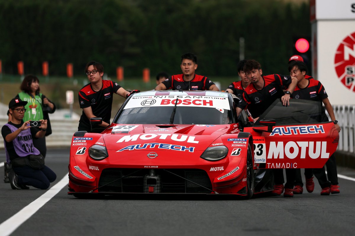 R_Quintarelli's tweet photo. 『AUTOBACS SUPER GT Round 7, AUTOPOLIS GT 3Hours RACE』

予選: P2
決勝レース: P2

第2戦以来の表彰台で嬉しかったけれど、セフティカーが入ったタイミングによる不運と、僕が乗った最後のスティントの力不足で優勝を逃して、悔しい部分もありました。

異次元の走りを見せたチームメイトの千代選手、日曜日のハードスケジュールの中、本当に頑張ってくれたニスモチームの皆さん、ありがとうございました。

そしてファンの皆さん、たくさんの応援ありがとうございました。

#SUPERGT
#Autopolis
#NISSAN
#NISMO
#MOTUL
#AUTECH
#Fans