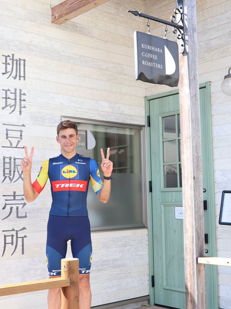 Kuriharacoffee's tweet photo. Carlos Verona選手✨
コーヒー美味しいって言ってもらえて嬉しいです🥰 https://t.co/aVFP7k3WGm