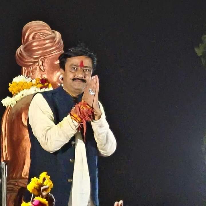 KailashOnline's tweet photo. शुभ जन्मदिन !!!

मध्यप्रदेश की बड़नगर विधानसभा के लोकप्रिय विधायक श्री जितेंद्र सिंह पंड्या जी को जन्मदिन की हार्दिक बधाई एवं शुभकामनाएं

बाबा महाकाल आपको उत्तम स्वास्थ्य, सुदीर्घ एवं मंगलमय जीवन प्रदान करें यही कामना है।

@Jitendra_bjp_ https://t.co/yMK2pvCst6