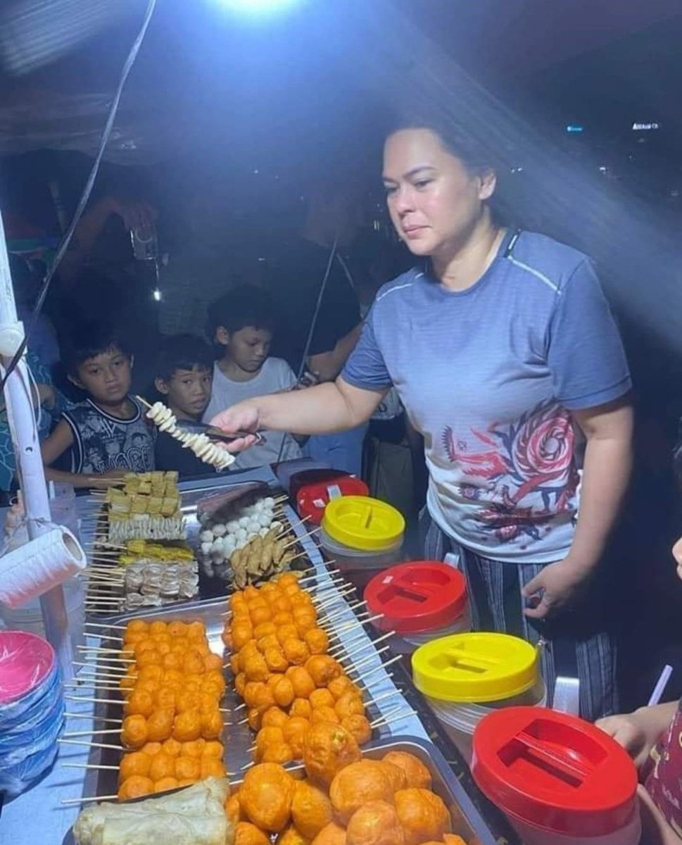 BoyNextDoor0690's tweet photo. Napaka simple nya talaga. Wala sa itsura nya ang lumulustay ng P125M in 11 days., P400M CF kada taon as mayor., P16M safehouse rental in 11days. At bilyones as DepEd sec.
How to be you po?!
#ImpeachSaraNow