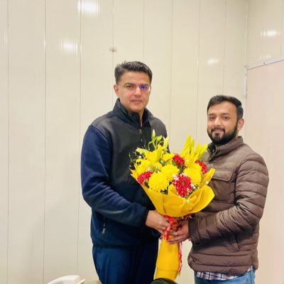 SChatwara's tweet photo. #NewProfilePic https://t.co/JaLP3nVe56