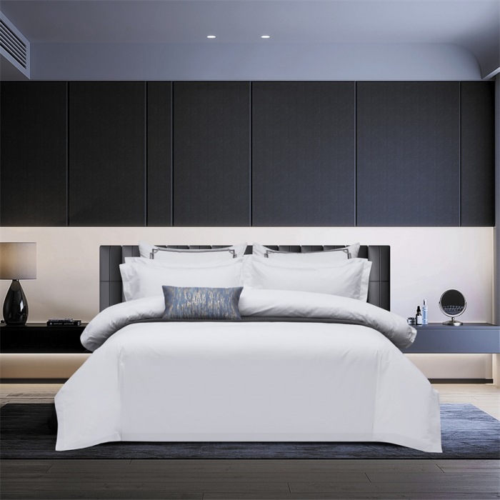 softextiles01's tweet image. Transform your sleep experience with our Classic Hotel Bedding Set, made from premium cotton for ultimate comfort. 
✨ Complete the look with matching pillow covers!
📧 Email: softextiles01@gmail.com
📱 WhatsApp: +86 18952310202
#HotelBedding #LuxuryLinens #bedlinens #hotellinens