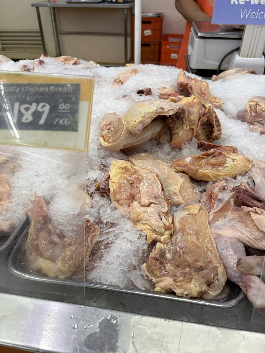 dzeidin's tweet image. #SMHypermarket @smsupermalls mejo kadiri na tingnan.…dapat pa ba binebenta ito dito?