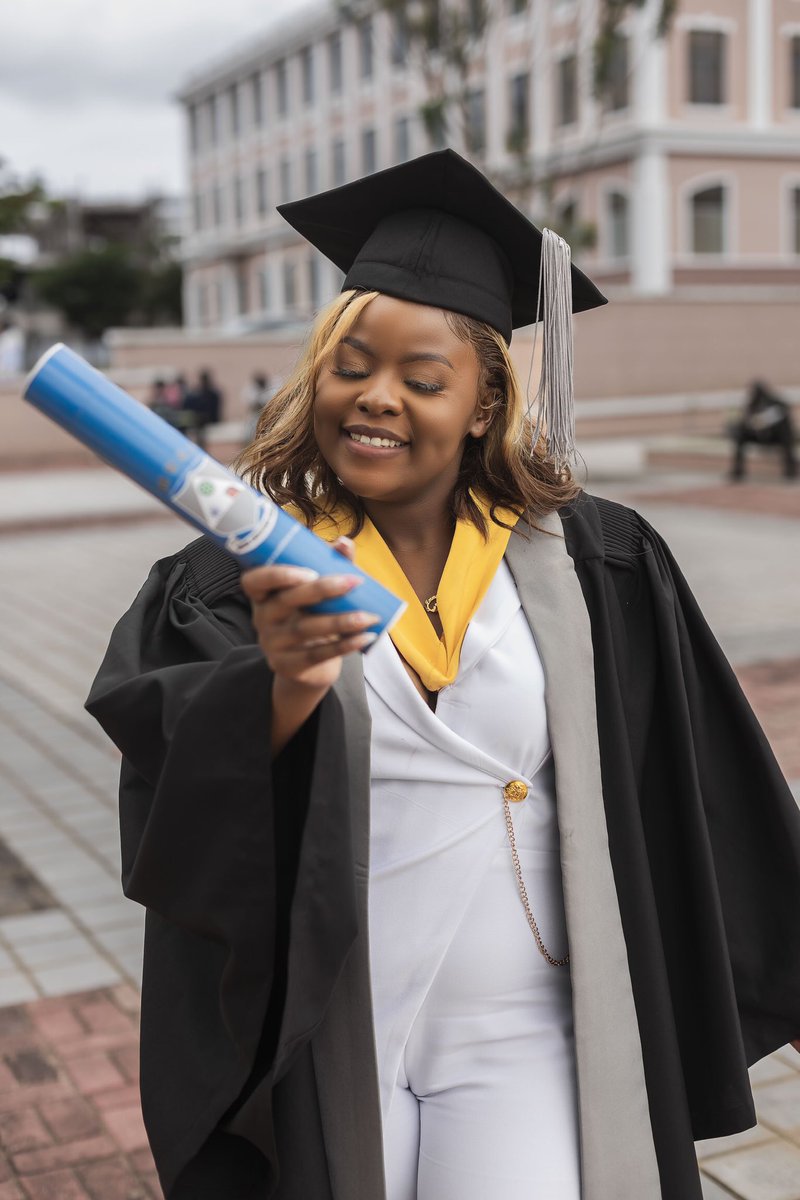 AbigailZingani's tweet image. BSc in Business Information Technology Bagged👩🏾‍🎓