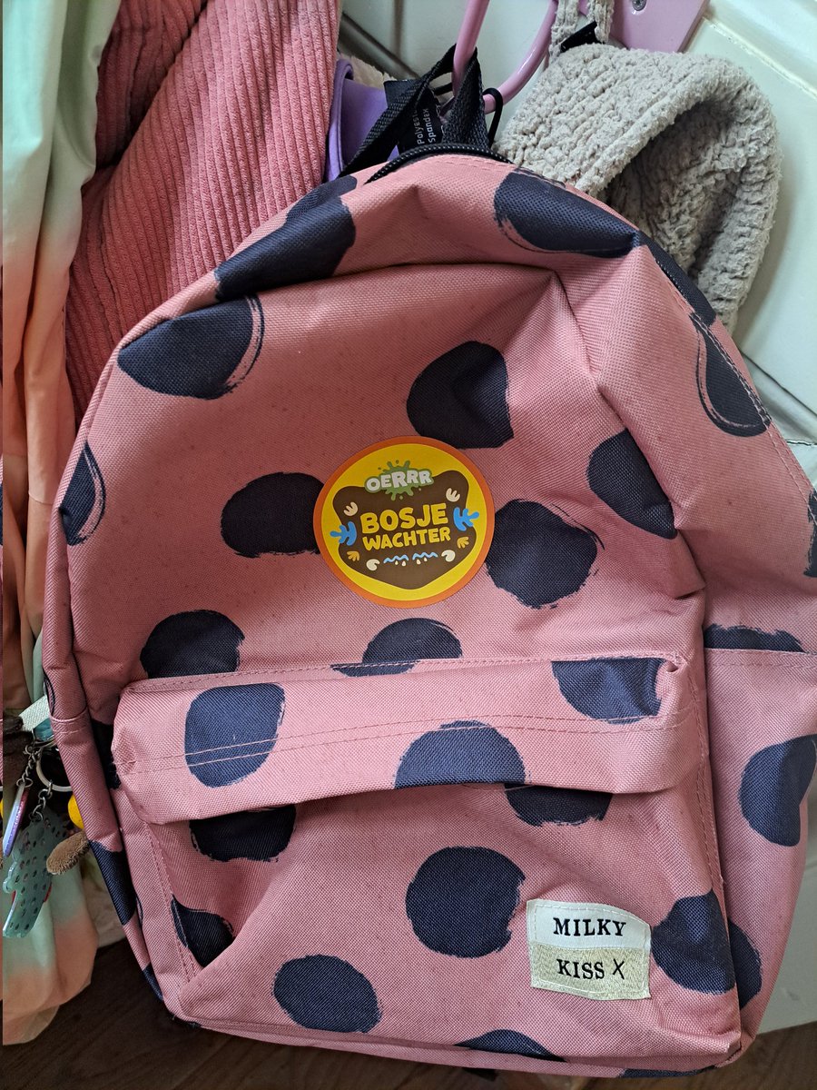 LCSEA's tweet image. Let op, plaatselijke bosjewachter actief 💚 #OERRR @Natuurmonument