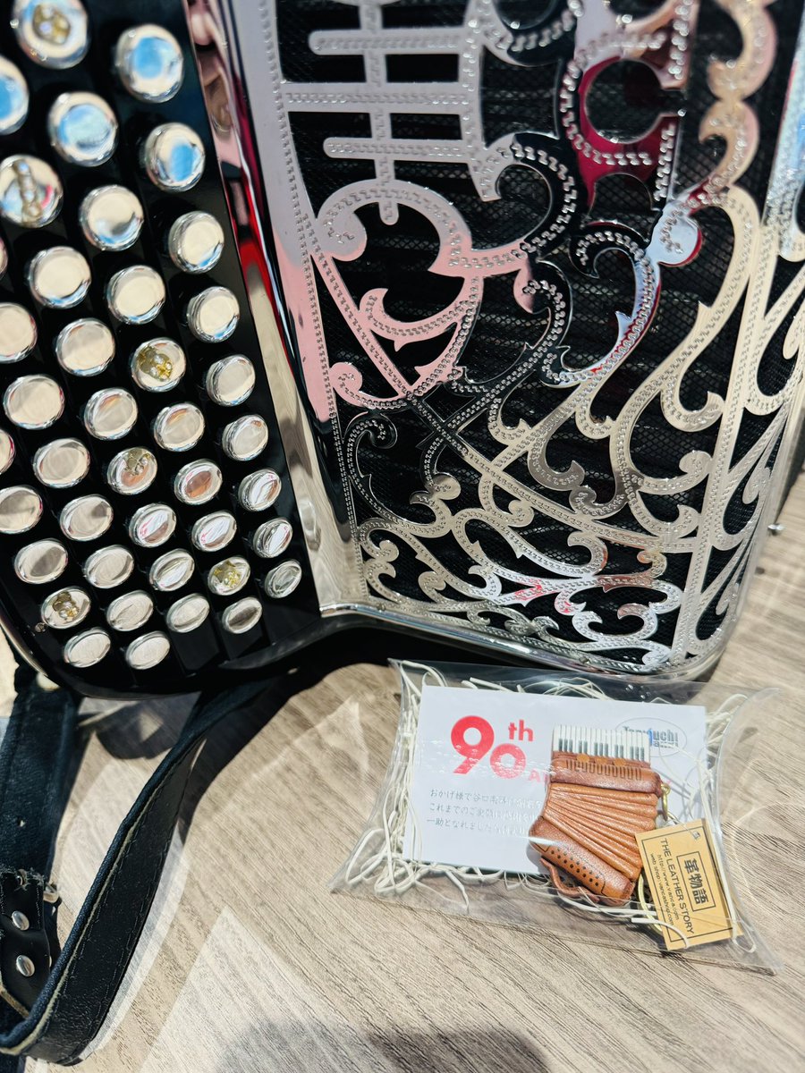 ★10/20(日)@サンクレールお茶の水駅前広場
【お茶の水熱烈楽器祭2024】
日本一の楽器の街✨御茶ノ水✨にて🍵🎉
今年も巡～MeguRee〜出演させていただきました❤️
晴れだけど強風な中ありがとうございました❤️風との共演も楽しかった😍
スタッフや関係者の皆様にも感謝です✨
ありがとうございました❤️