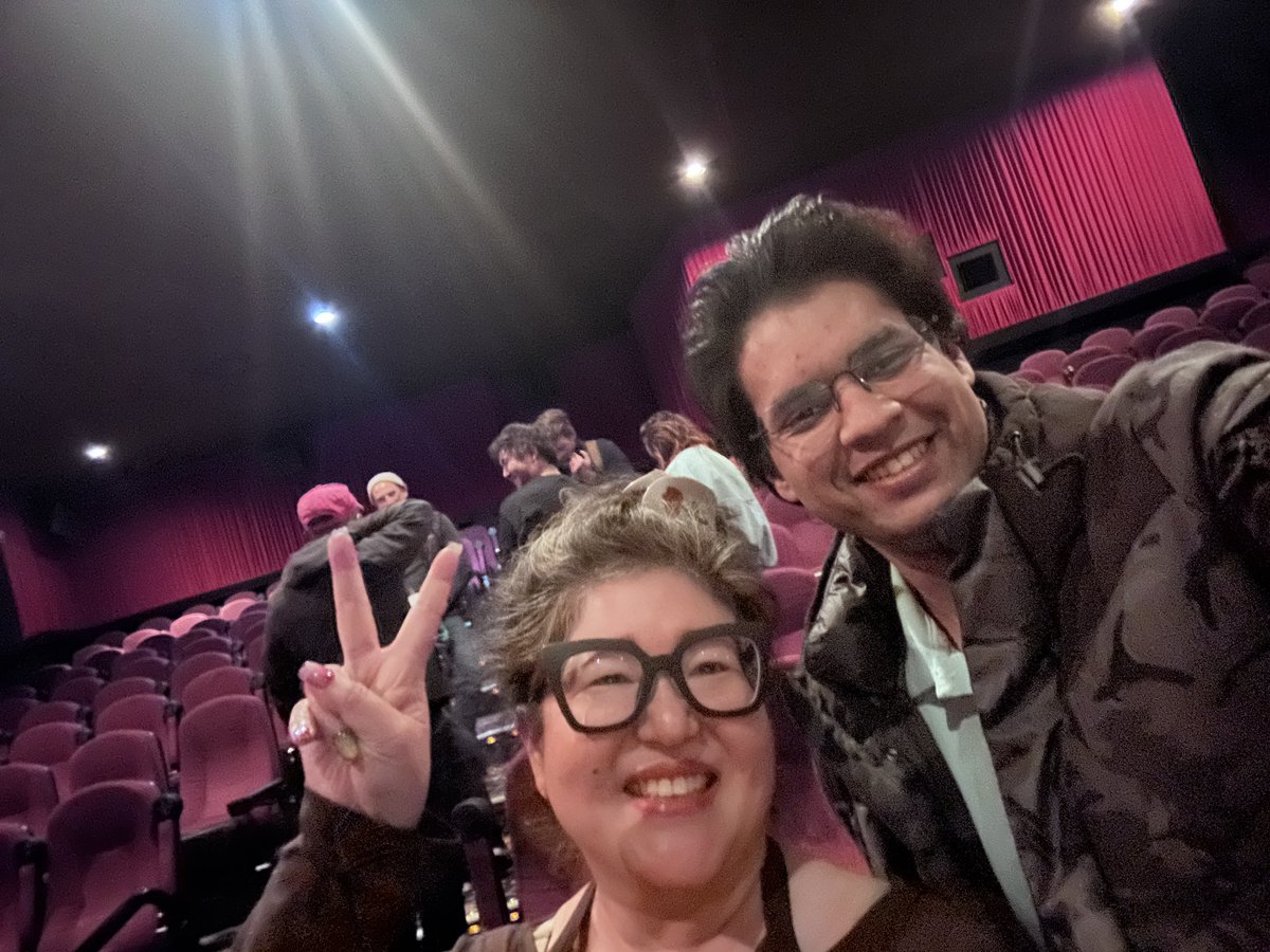 Pranav | prnv.eth | Recursively building tweet media