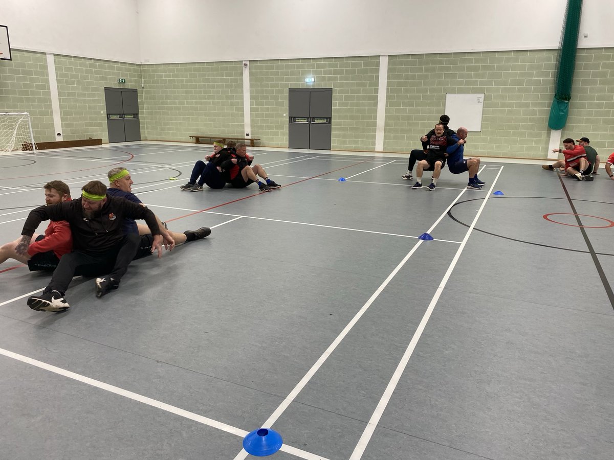 timpoole959's tweet image. Fantastic first day delivering WRU Level 2 - passionate, curious coaches, eager to learn new skills for the betterment of their players! “Building scrums via scrum triangles” - power on! 
⁦@WRU_Community⁩ #coachingStyles #coachingmethods #cachesselflearning #curiouscoaches