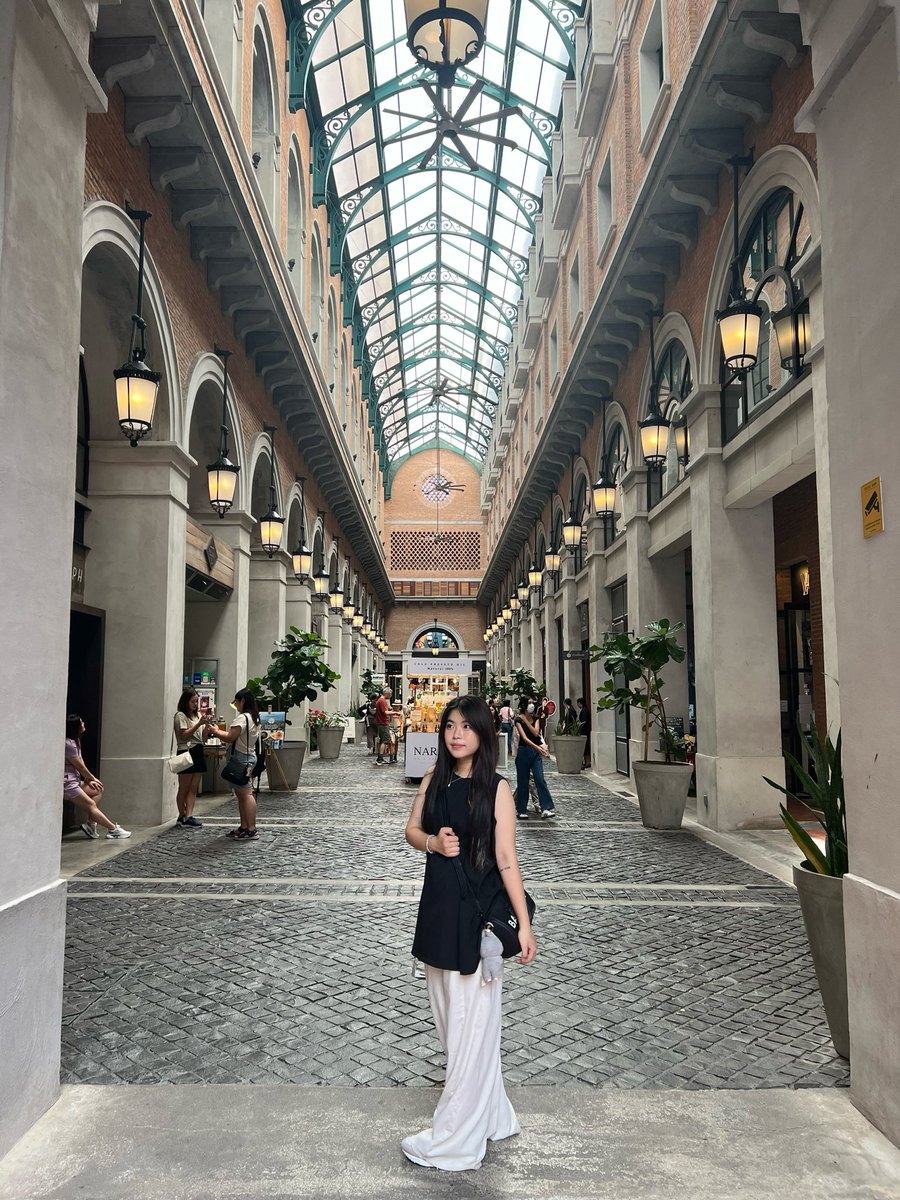 caroldinh24_'s tweet photo. GMGMorochi
Im staying in Chiangmai for 2 weeks. Love the city, love the food and the people. 
Devcity here I come 
#orochinetwork #devcon #devcity #ethpadthai https://t.co/EPTjJzC9g9