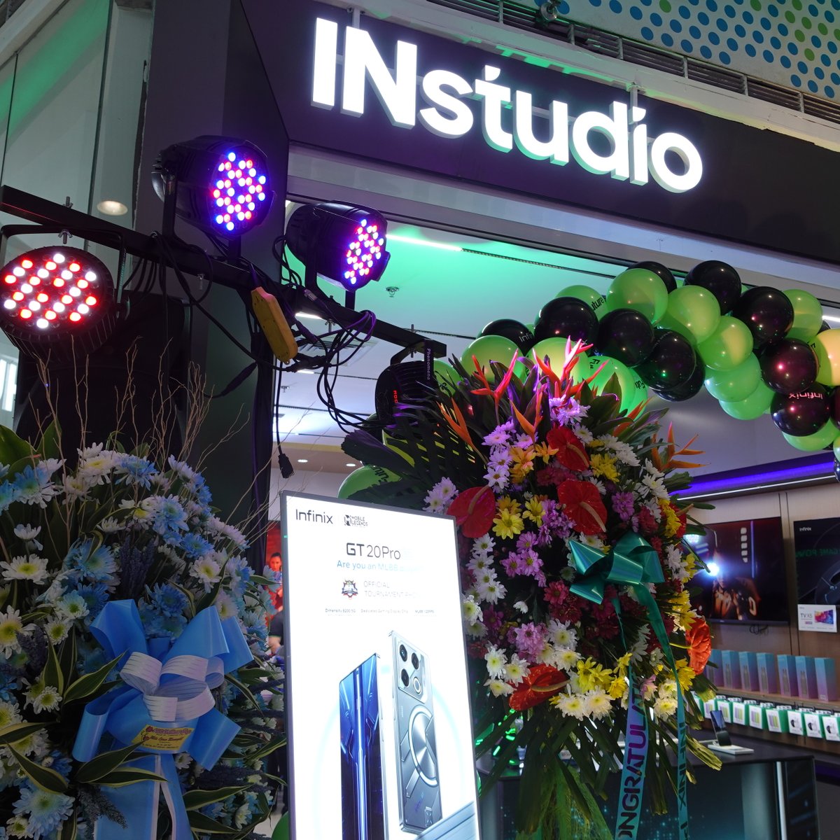 _sienatweets's tweet photo. 📷📷 It's finally here! Come & Visit the very 1st #Instudio in the Philippines from Infinix Mobile only at Cyberzone SM Calamba ! 📷
Bring your friends and family! Let’s make unforgettable memories together
#InfinixInstudio #GrandOpening
#SMCalamba #sienamobile https://t.co/cDdGTJXPzA